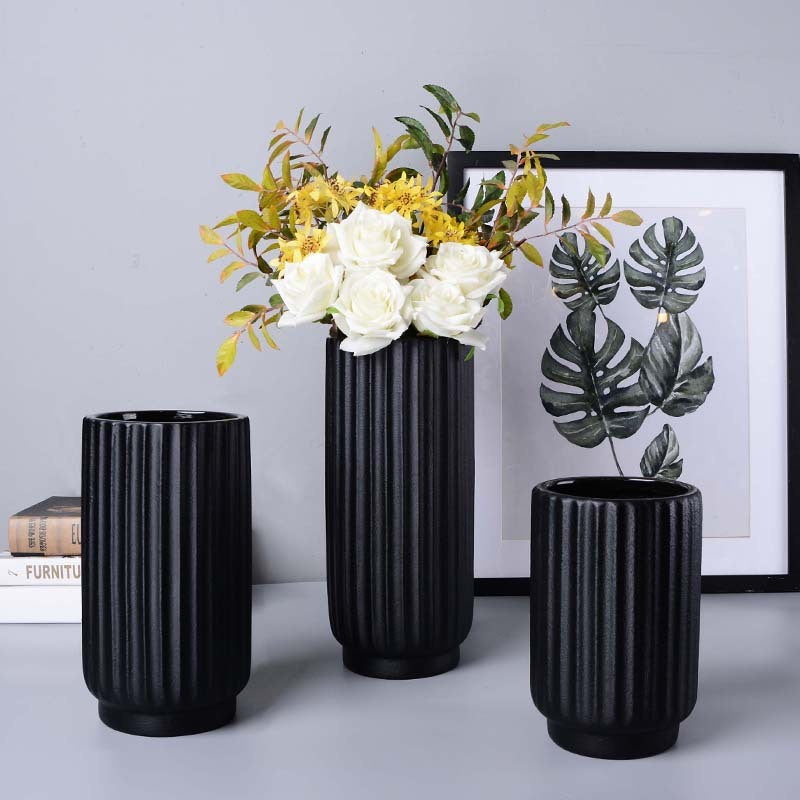 Lining Contemporary Ceramic Vase