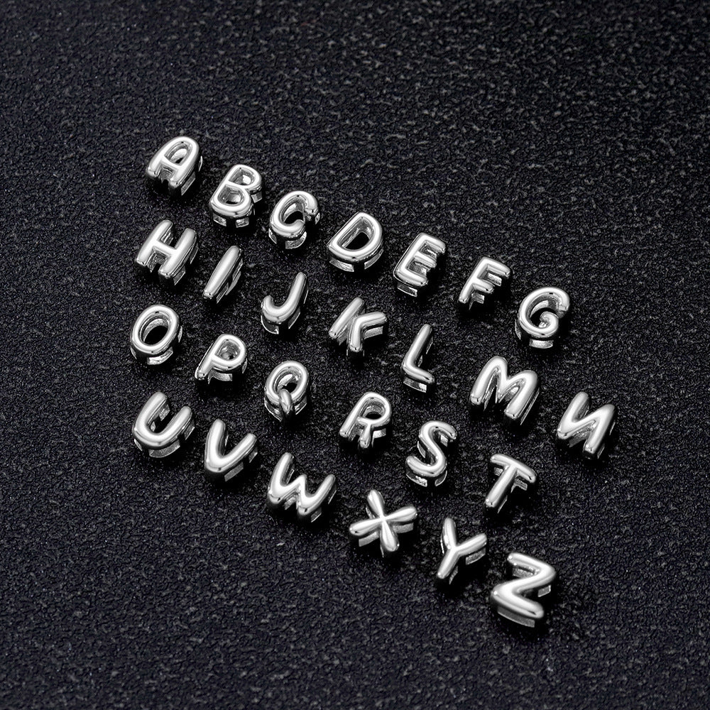 Modische und personalisierte Buchstabenkette – ein stilvolles und bedeutungsvolles Accessoire