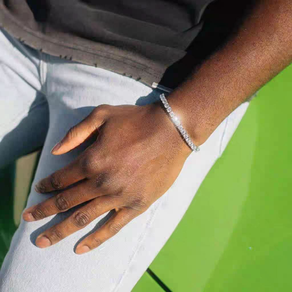 Luxury Sparkling Zircon Bracelet (Unisex) | Detachable Extender Chain | Premium Statement Jewelry for Daily, Beach, and Christmas Outfits