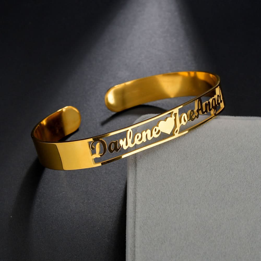 Personalized Stainless Steel Bracelet – A Timeless Symbol of Love