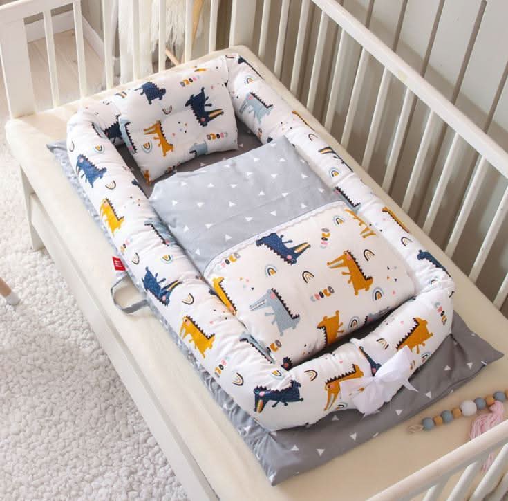 Foldable Portable Travel Crib/Bassinet for Baby
