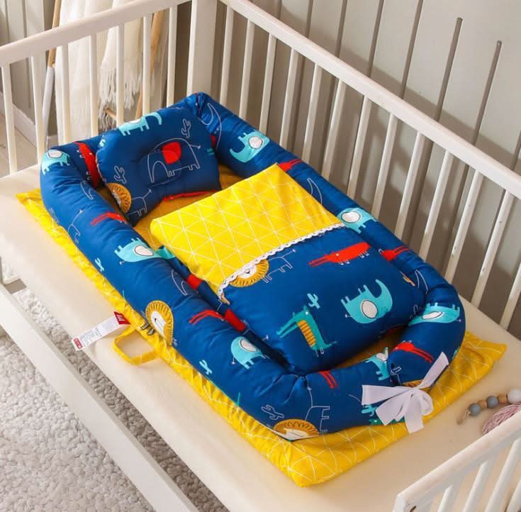 Foldable Portable Travel Crib/Bassinet for Baby