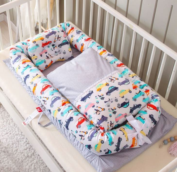 Foldable Portable Travel Crib/Bassinet for Baby