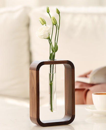 Clear glass flower vase side view