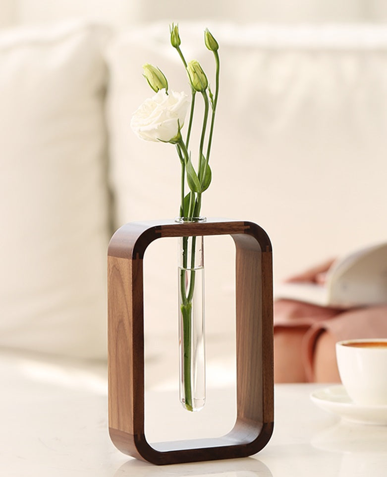 Clear glass flower vase side view