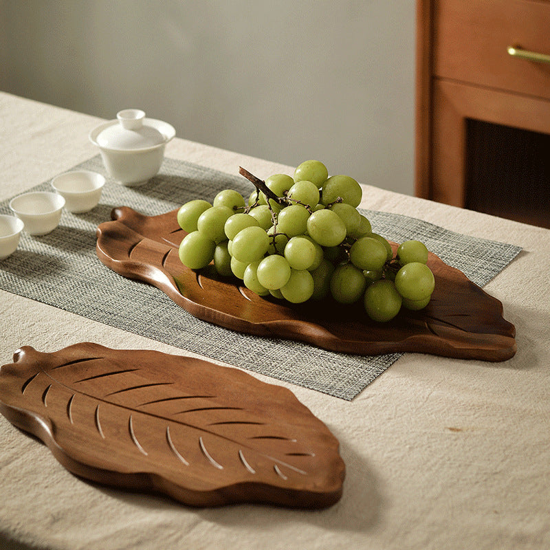 Leaf-shaped serving tray