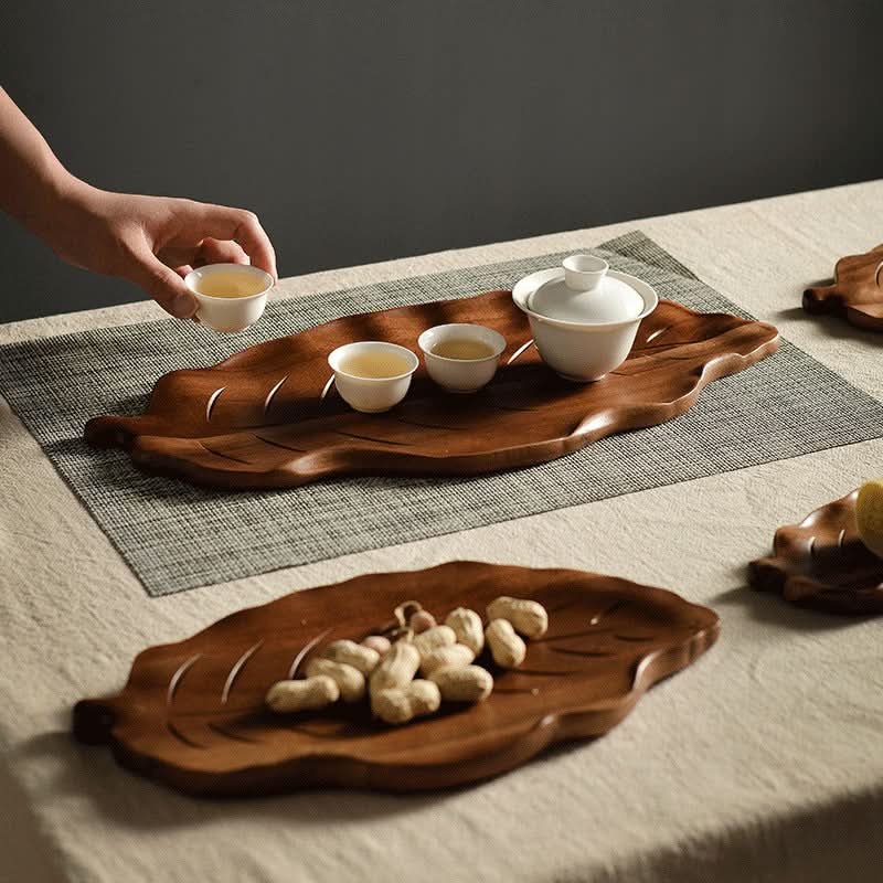 Leaf-Shaped Serving Tray