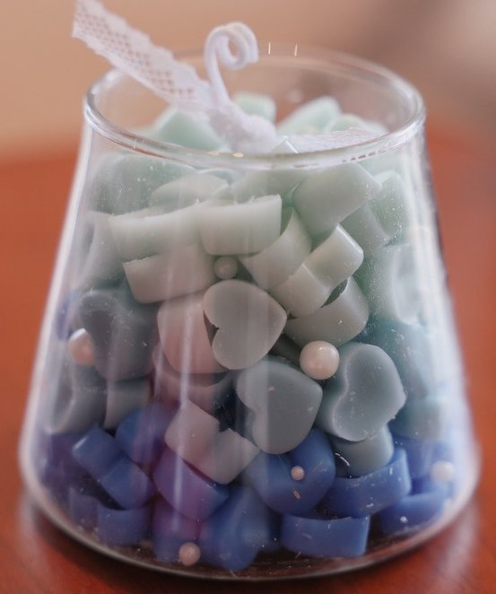 Love Aromatherapy Candle Ornament packaging