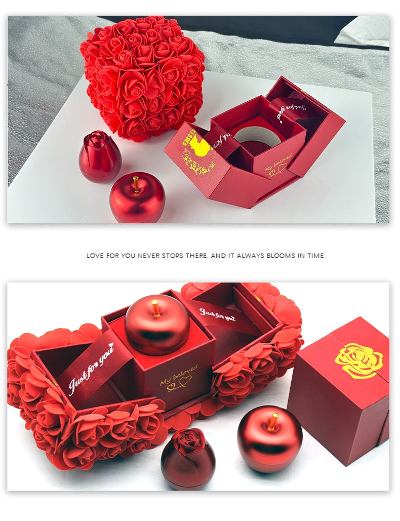 Preserved Rose Gift Box necklace detail