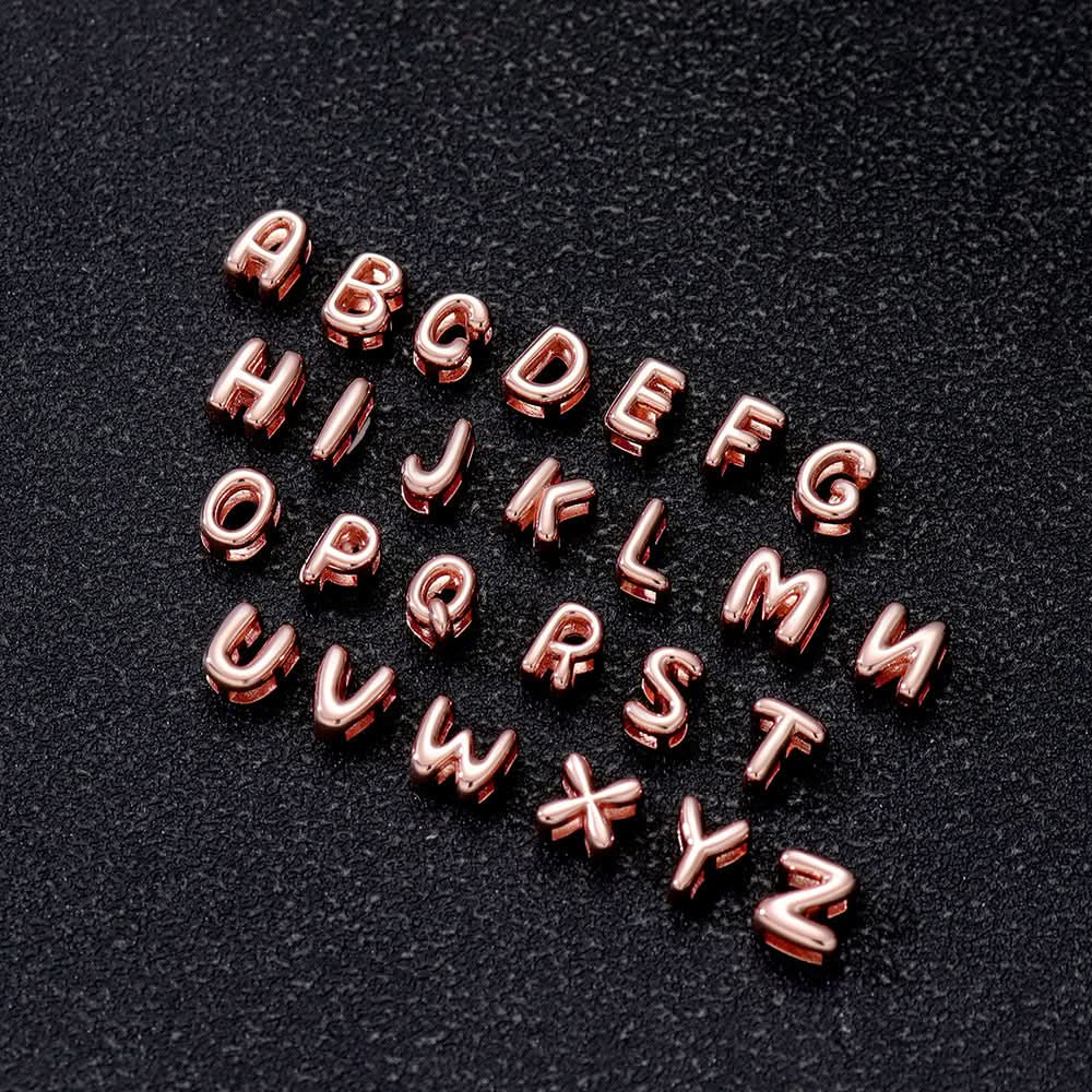 Fashionable and Personalized Letter Necklace - A Stylish and Meaningful Accessory