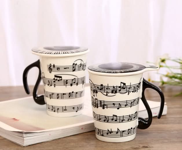 Musiknotenbecher - Keramikbecher mit Notenmotiv, Wasserbecher mit Deckel, Kaffeebecher (Einzelbecher)