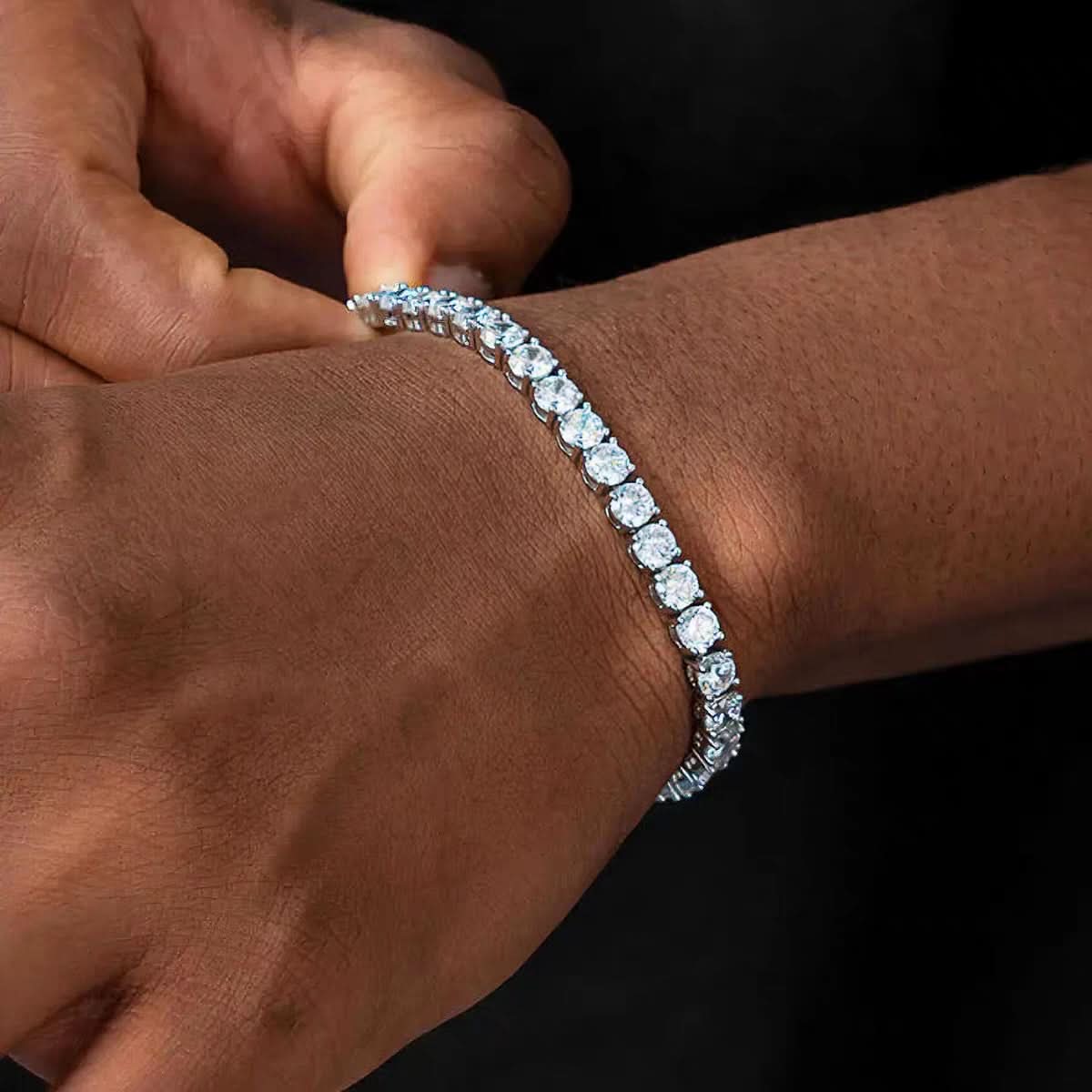 Luxury Sparkling Zircon Bracelet (Unisex) | Detachable Extender Chain | Premium Statement Jewelry for Daily, Beach, and Christmas Outfits