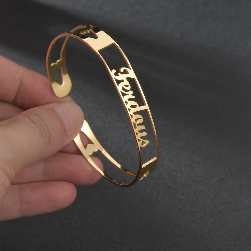 Personalized Stainless Steel Bracelet – A Timeless Symbol of Love