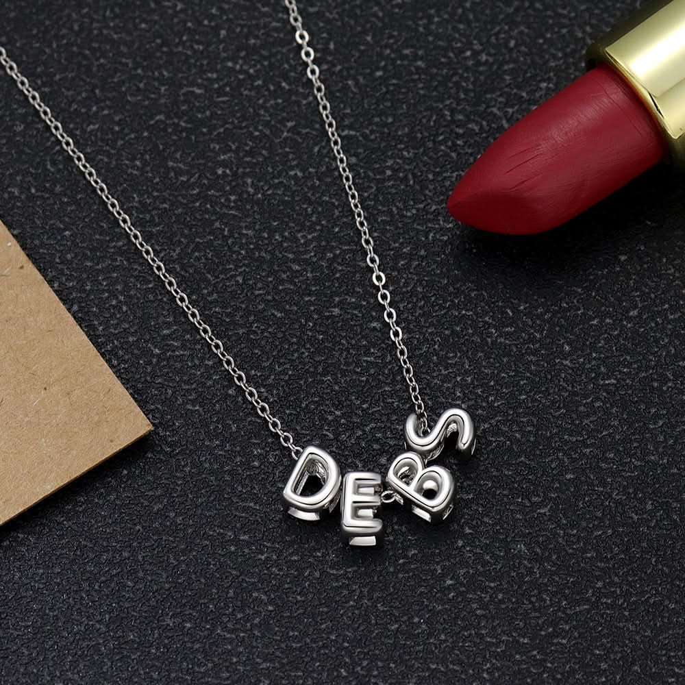 Fashionable and Personalized Letter Necklace - A Stylish and Meaningful Accessory