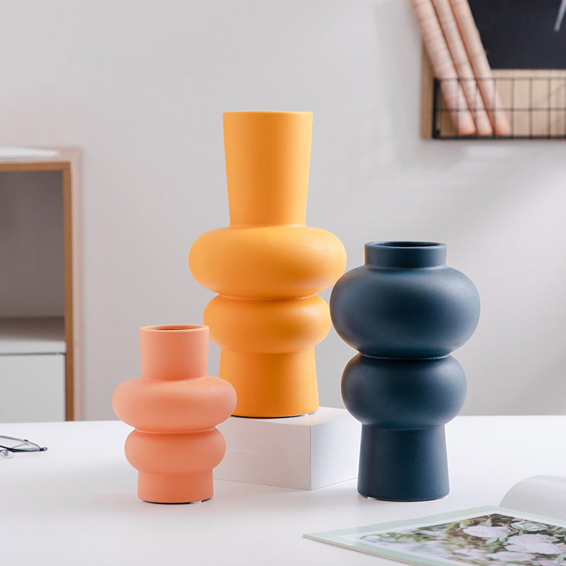 Ceramic vase size comparison