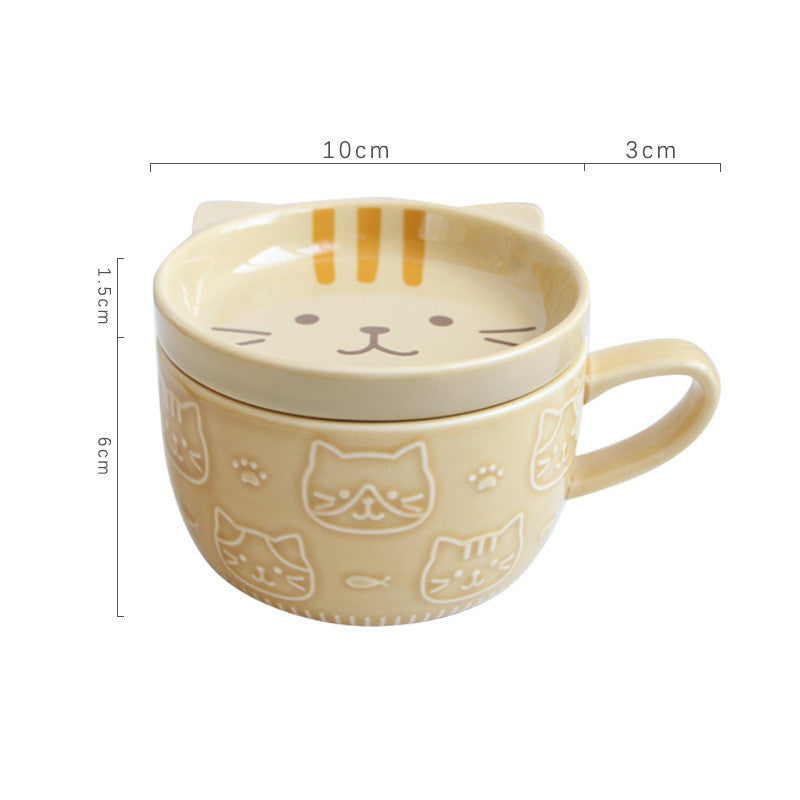 Ceramic cat mug design detail