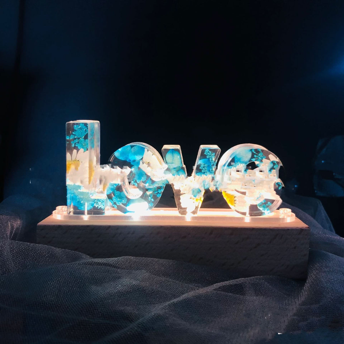 Real Flower Epoxy Uppercase And Lowercase Letters USB Night Light